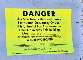 Dangerous Buildings Sign