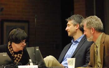 Jane Lumm (Ward 2) talked with Christopher Taylor (Ward 3) and Stephen Kunselman (ward 3) before the meeting started.