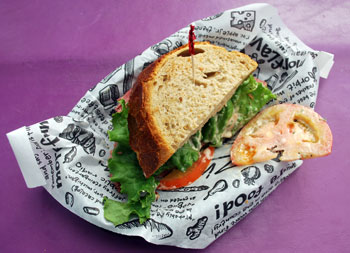 dinty-moore-sandwich